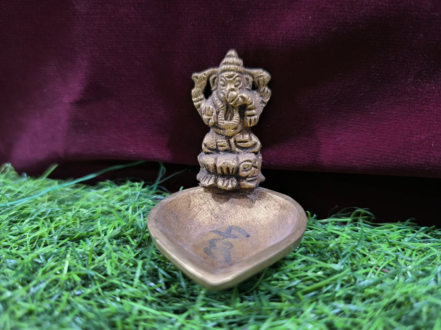 Lakshmi kamal and Ganesha Brass Pair or Floral Sun Motif Backplates
