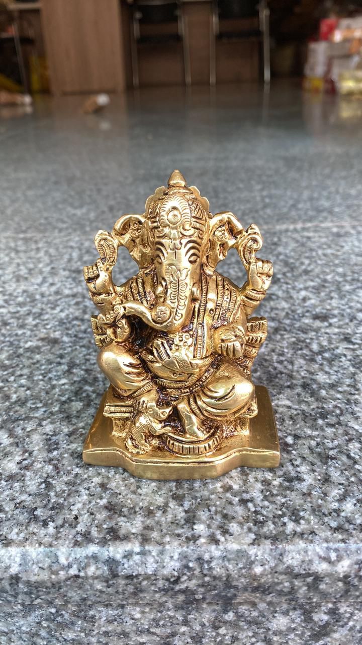 Royal Ganesh with Crown & Mouse