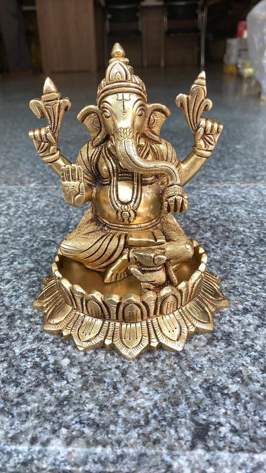 Lotus Base Ganesh