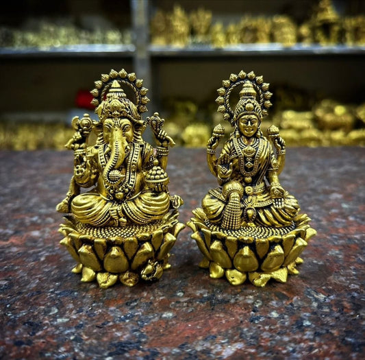 Fine Brass Ganesh Lakshmi statue